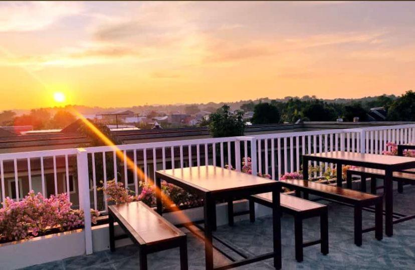 Nio Garden Hotel Sumbawa Екстер'єр фото